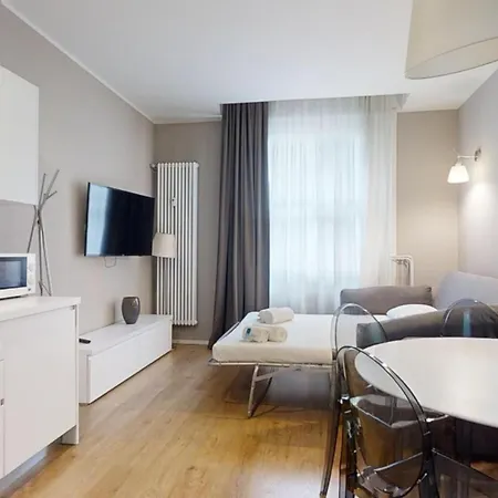 Bright & Cozy In Center *